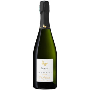 Bouteille de champagne "Tradition Claude Farfelan Brut" avec étiquette papillon doré.